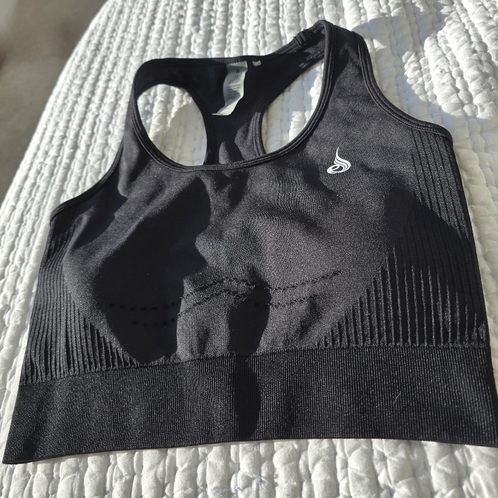 Ryderwear Black Seamless Racerback Athleisure Workout Longline Sports Bra M